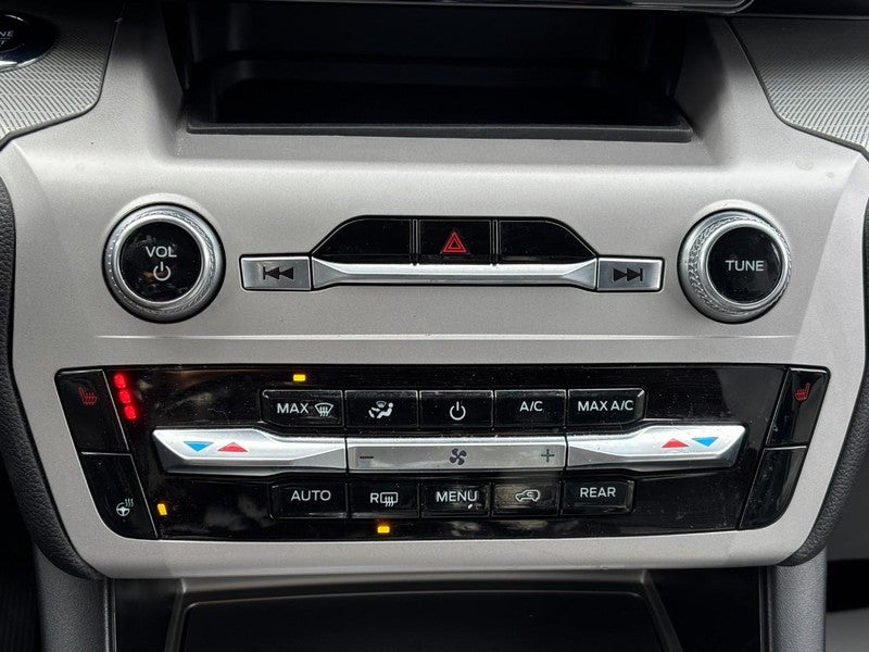 2023 Ford Explorer XLT 4WD