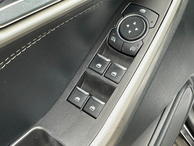 2023 Ford Explorer XLT 4WD