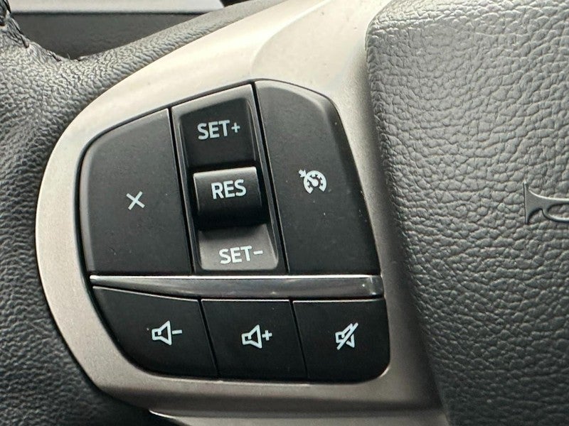 2023 Ford Explorer XLT 4WD