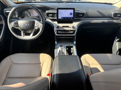 2023 Ford Explorer XLT 4WD