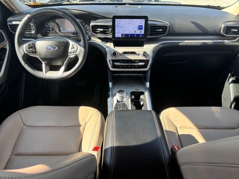 2023 Ford Explorer XLT 4WD