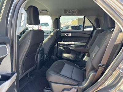 2023 Ford Explorer XLT 4WD