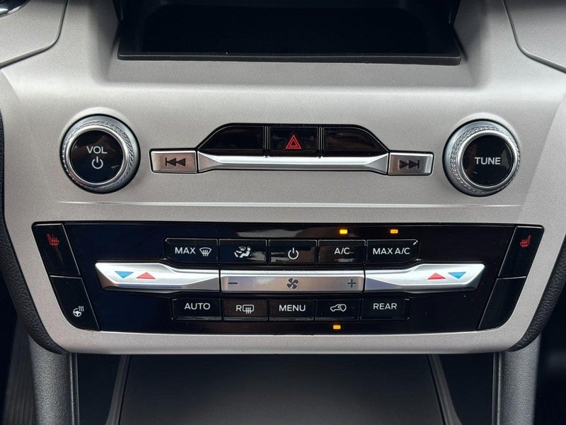 2024 Ford Explorer XLT 4WD