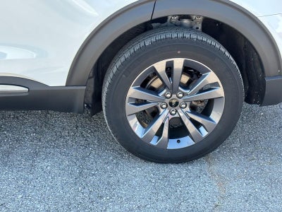 2024 Ford Explorer XLT 4WD