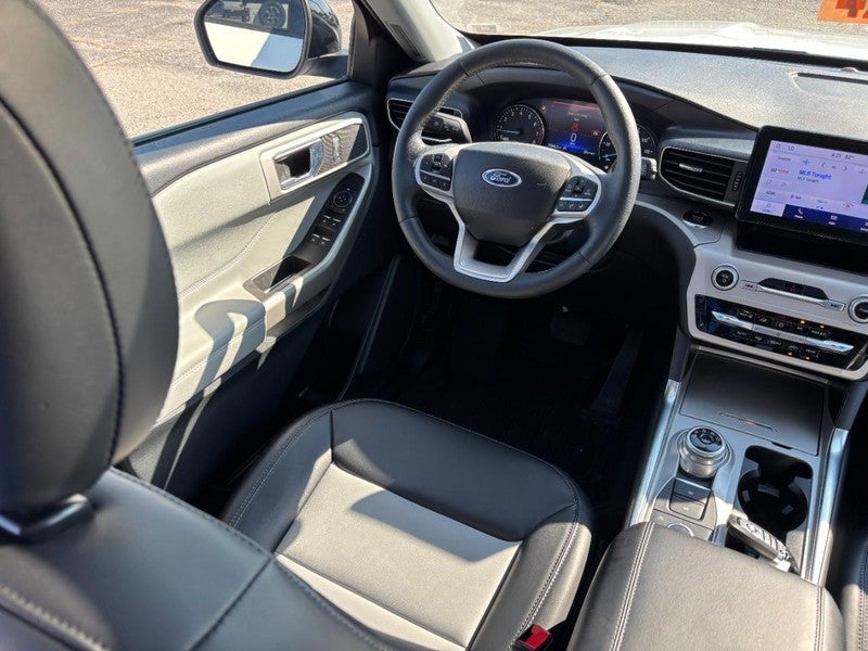 2024 Ford Explorer XLT 4WD