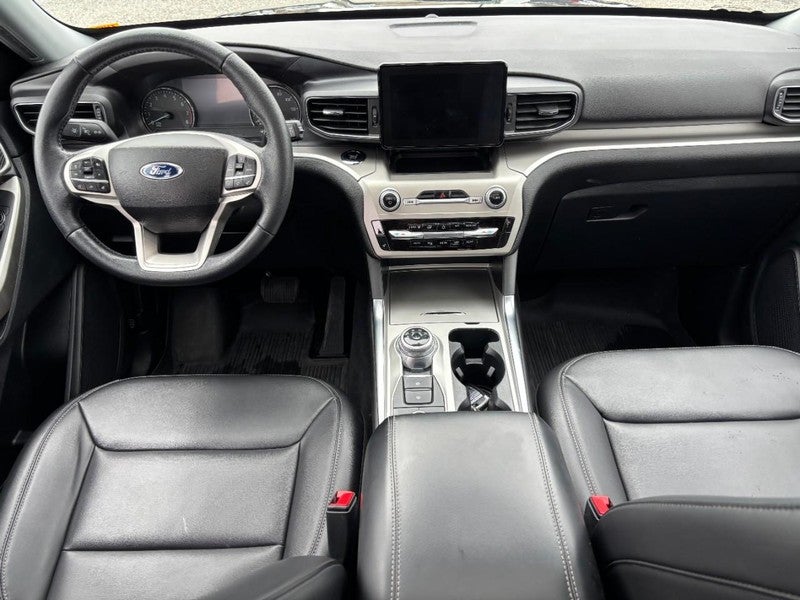 2023 Ford Explorer XLT 4WD
