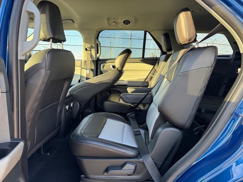2023 Ford Explorer XLT 4WD