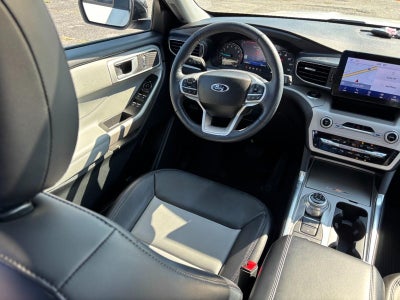 2023 Ford Explorer XLT 4WD