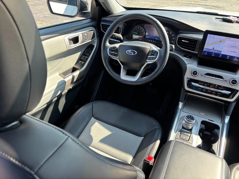 2023 Ford Explorer XLT 4WD