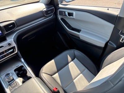 2023 Ford Explorer XLT 4WD