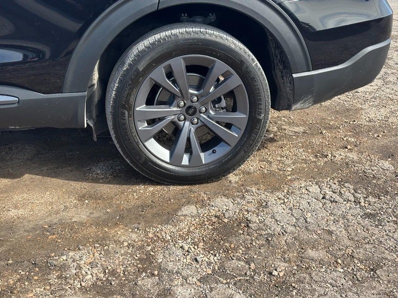 2023 Ford Explorer XLT 4WD