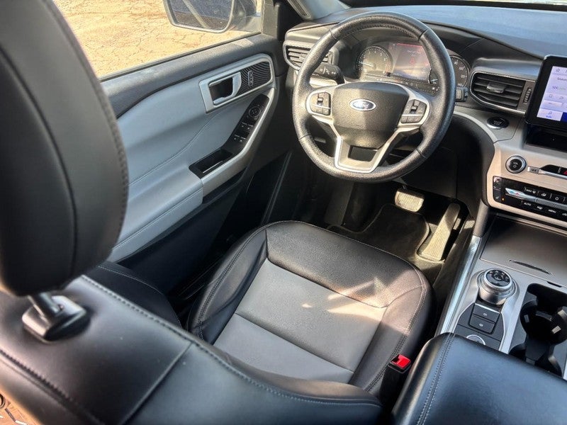 2023 Ford Explorer XLT 4WD