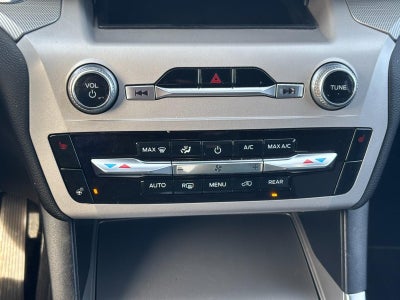 2023 Ford Explorer XLT 4WD