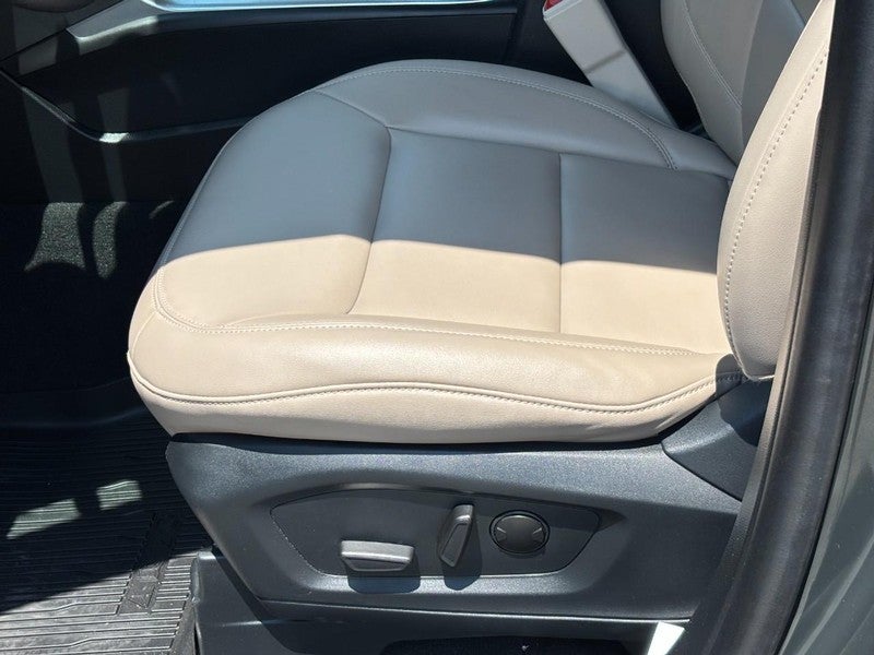 2024 Ford Explorer XLT 4WD