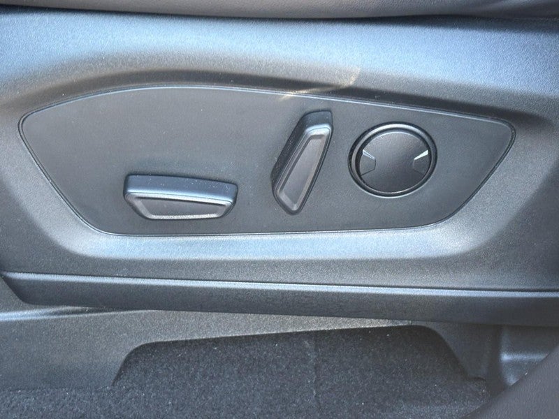 2023 Ford Explorer XLT 4WD