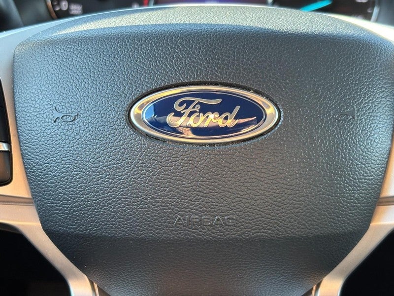 2023 Ford Explorer XLT 4WD