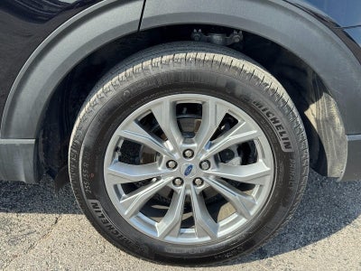 2023 Ford Explorer XLT 4WD