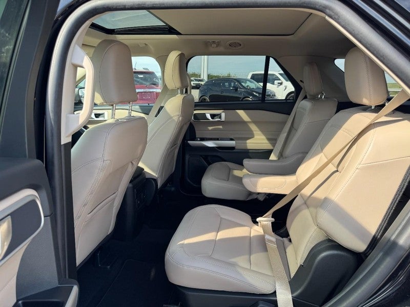 2023 Ford Explorer XLT 4WD