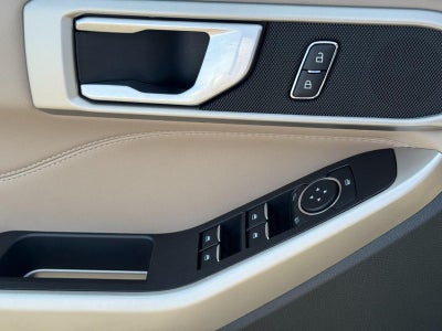2023 Ford Explorer XLT 4WD