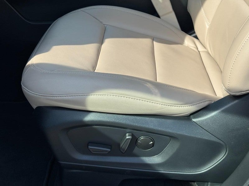 2023 Ford Explorer XLT 4WD