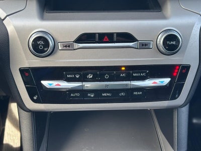 2022 Ford Explorer XLT 4WD