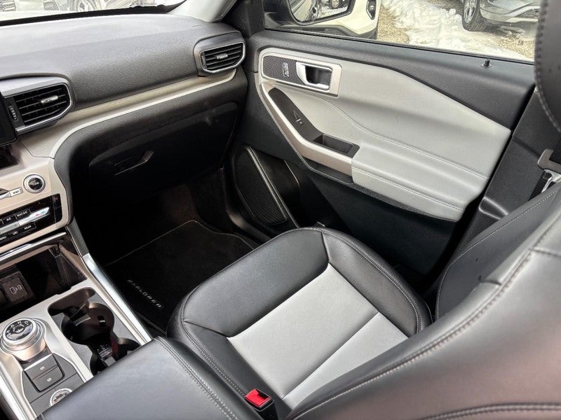 2023 Ford Explorer XLT 4WD