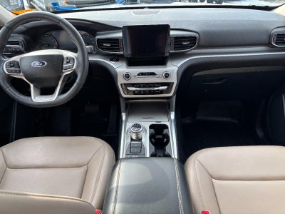 2023 Ford Explorer XLT 4WD