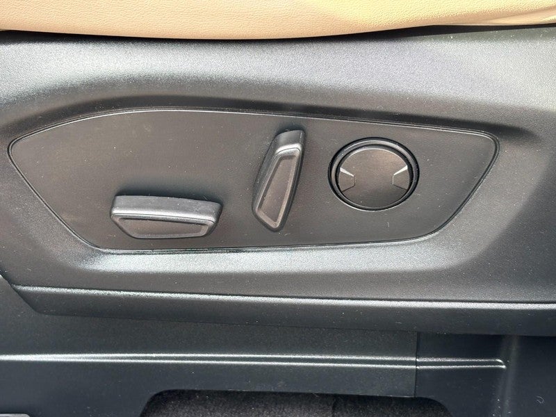 2023 Ford Explorer XLT 4WD