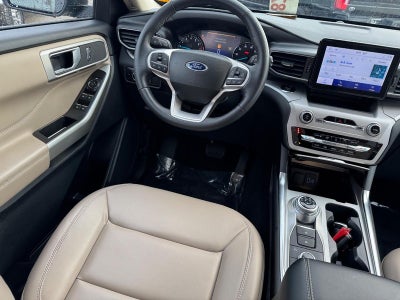2023 Ford Explorer XLT 4WD
