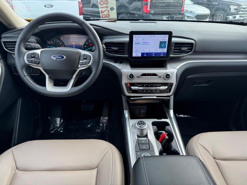 2023 Ford Explorer XLT 4WD