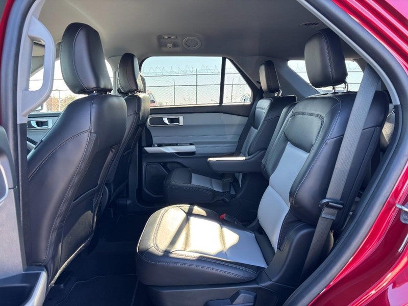 2022 Ford Explorer XLT 4WD