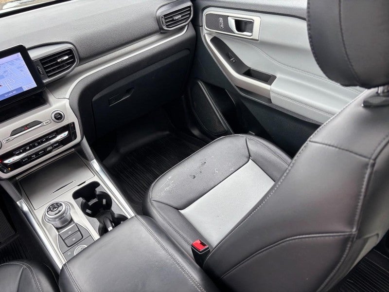 2023 Ford Explorer XLT 4WD