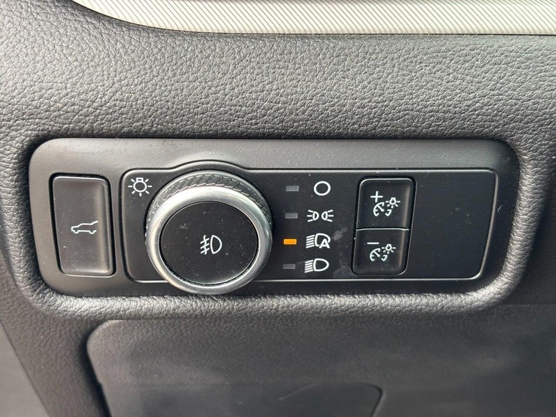 2023 Ford Explorer XLT 4WD