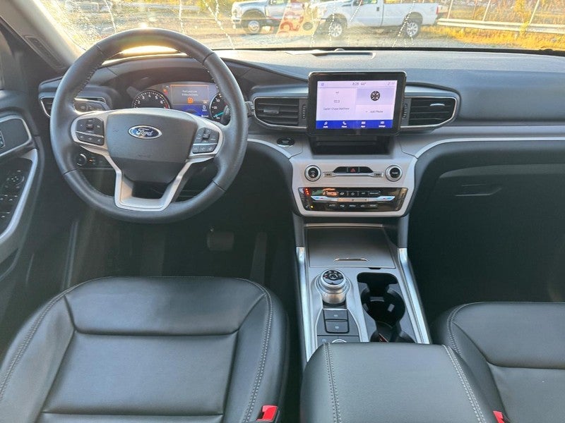 2023 Ford Explorer XLT 4WD