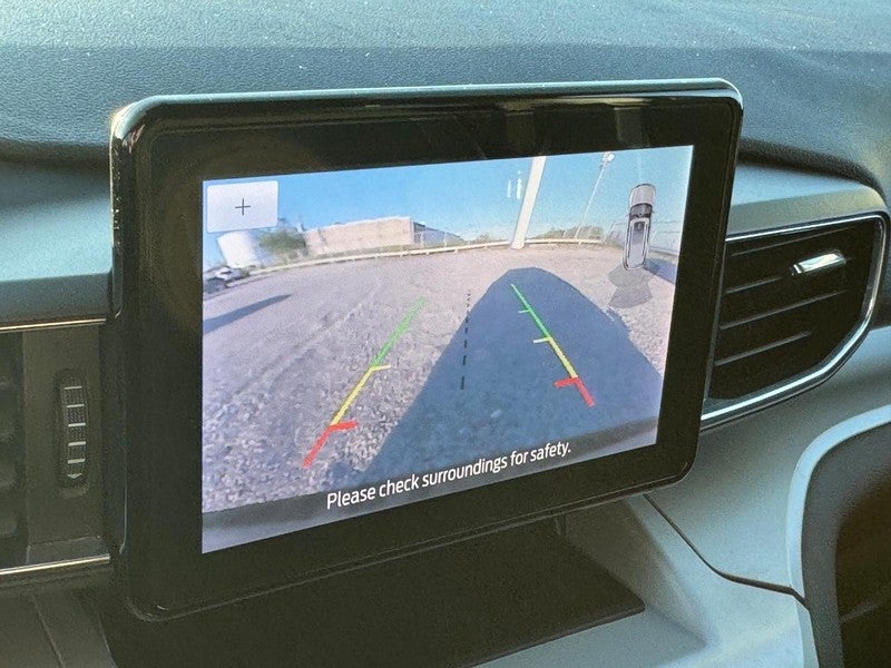 2023 Ford Explorer XLT 4WD