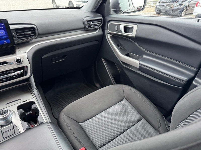 2023 Ford Explorer XLT 4WD