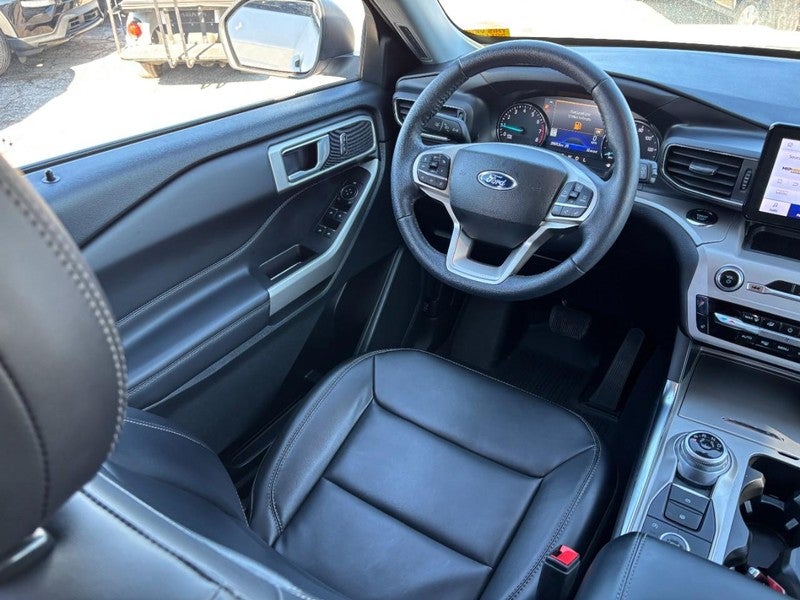 2023 Ford Explorer XLT 4WD