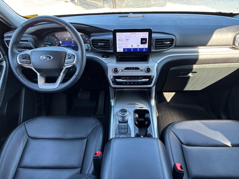 2023 Ford Explorer XLT 4WD