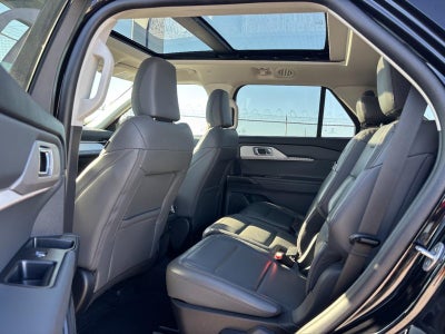 2025 Ford Explorer Active 4WD