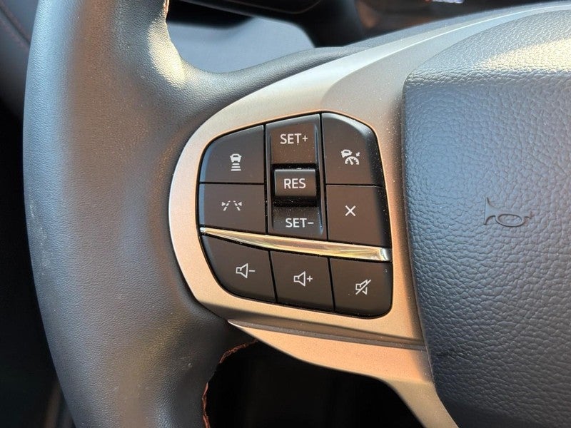 2025 Ford Explorer Active 4WD