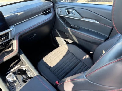 2025 Ford Explorer ST-Line 4WD