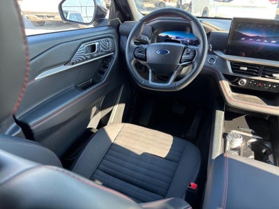 2025 Ford Explorer ST-Line 4WD