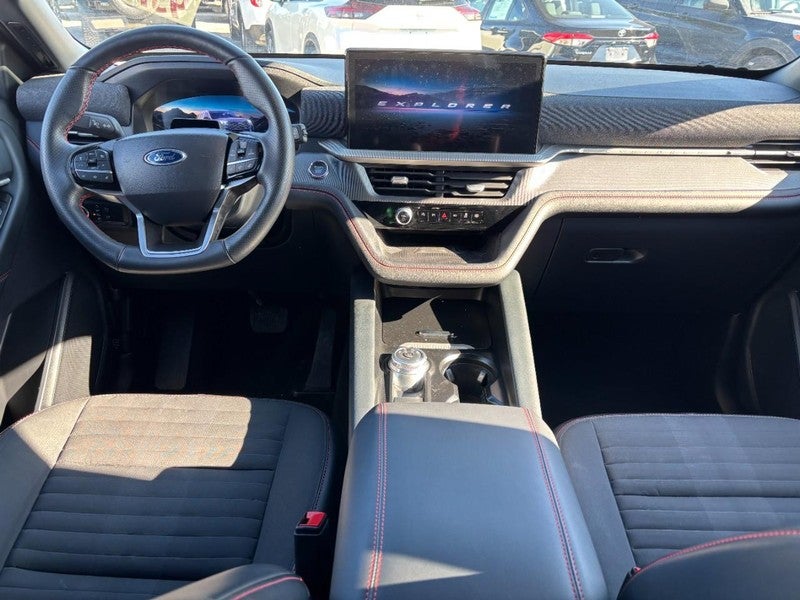 2025 Ford Explorer ST-Line 4WD