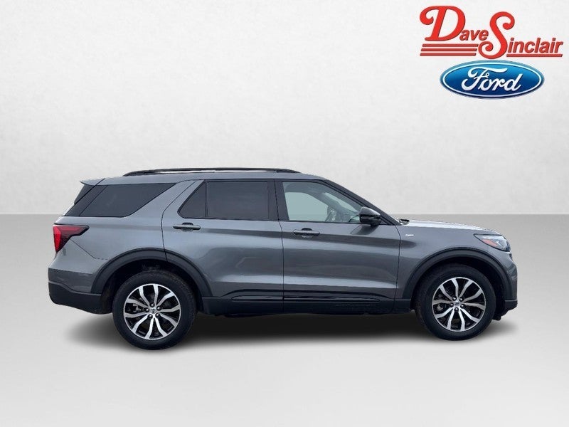 2025 Ford Explorer ST-Line 4WD