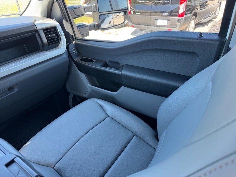 2025 Ford Super Duty F-250 SRW XL 4WD Crew Cab 6.75' Box