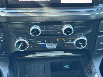 2024 Ford Super Duty F-250 SRW LARIAT 4WD Crew Cab 6.75' Box