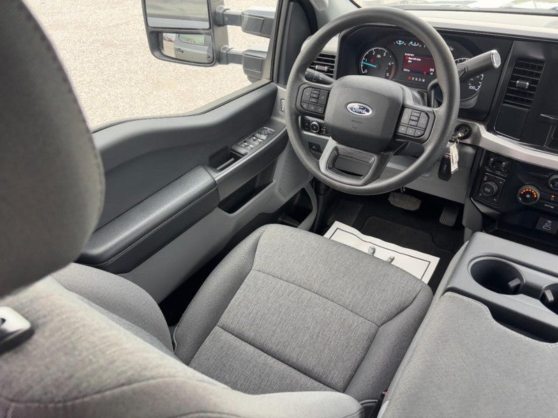 2025 Ford Super Duty F-250 SRW XLT 4WD Crew Cab 6.75' Box