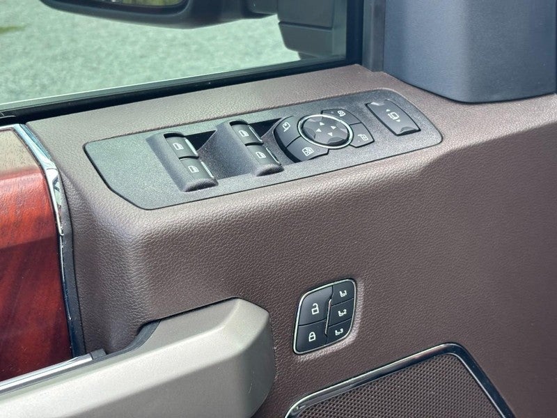 2022 Ford Super Duty F-350 SRW King Ranch 4WD Crew Cab 6.75' Box