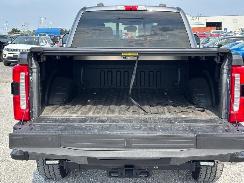 2024 Ford Super Duty F-350 SRW LARIAT 4WD Crew Cab 6.75' Box