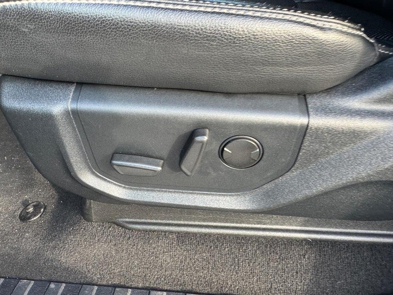 2021 Ford Super Duty F-350 SRW LARIAT 4WD Crew Cab 6.75' Box